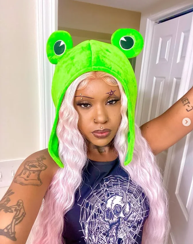 XXX Porn Photo of Nude spookiebaddie 1