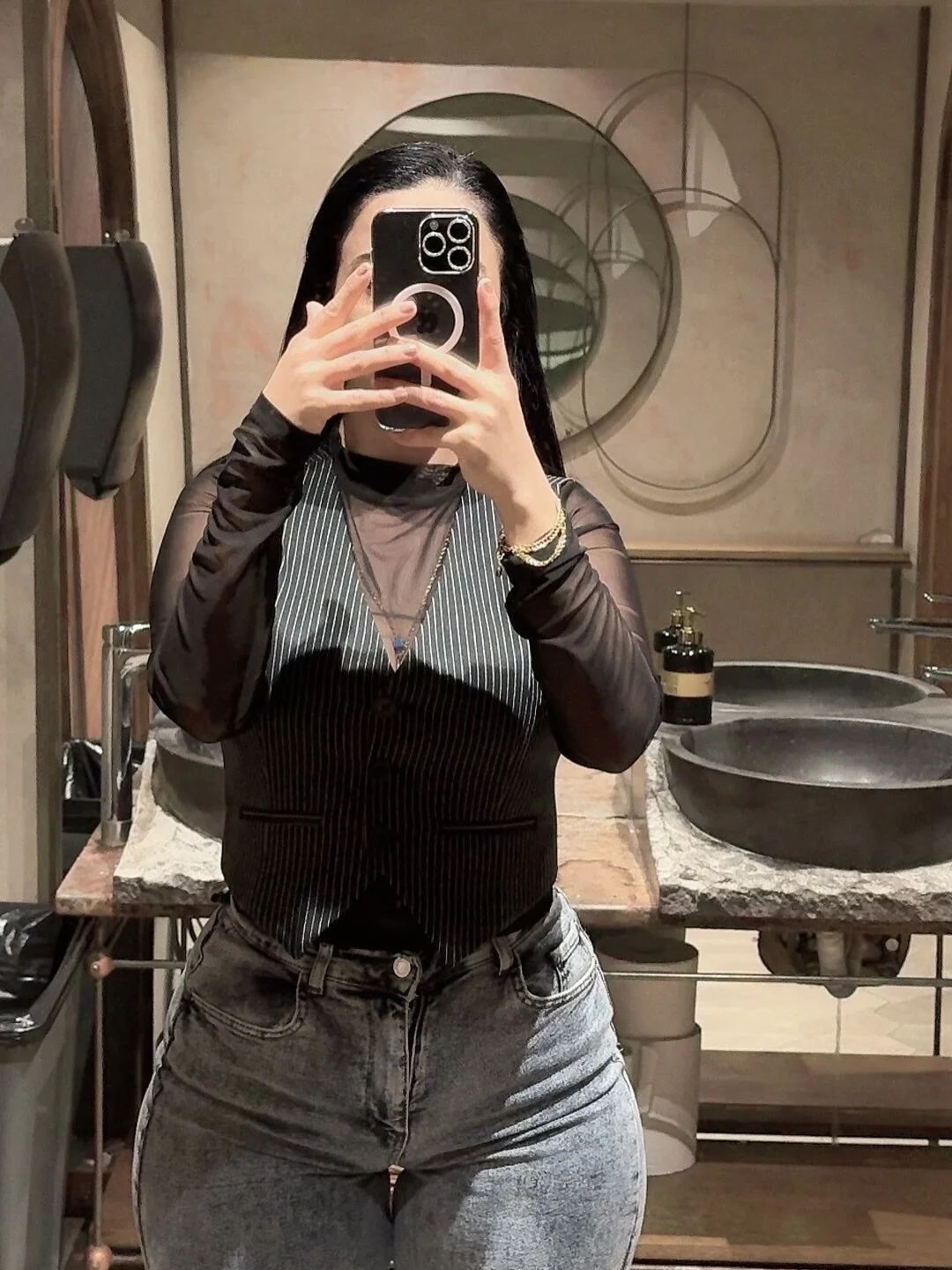 XXX Porn Photo of Nude Queen_Rahaf 8