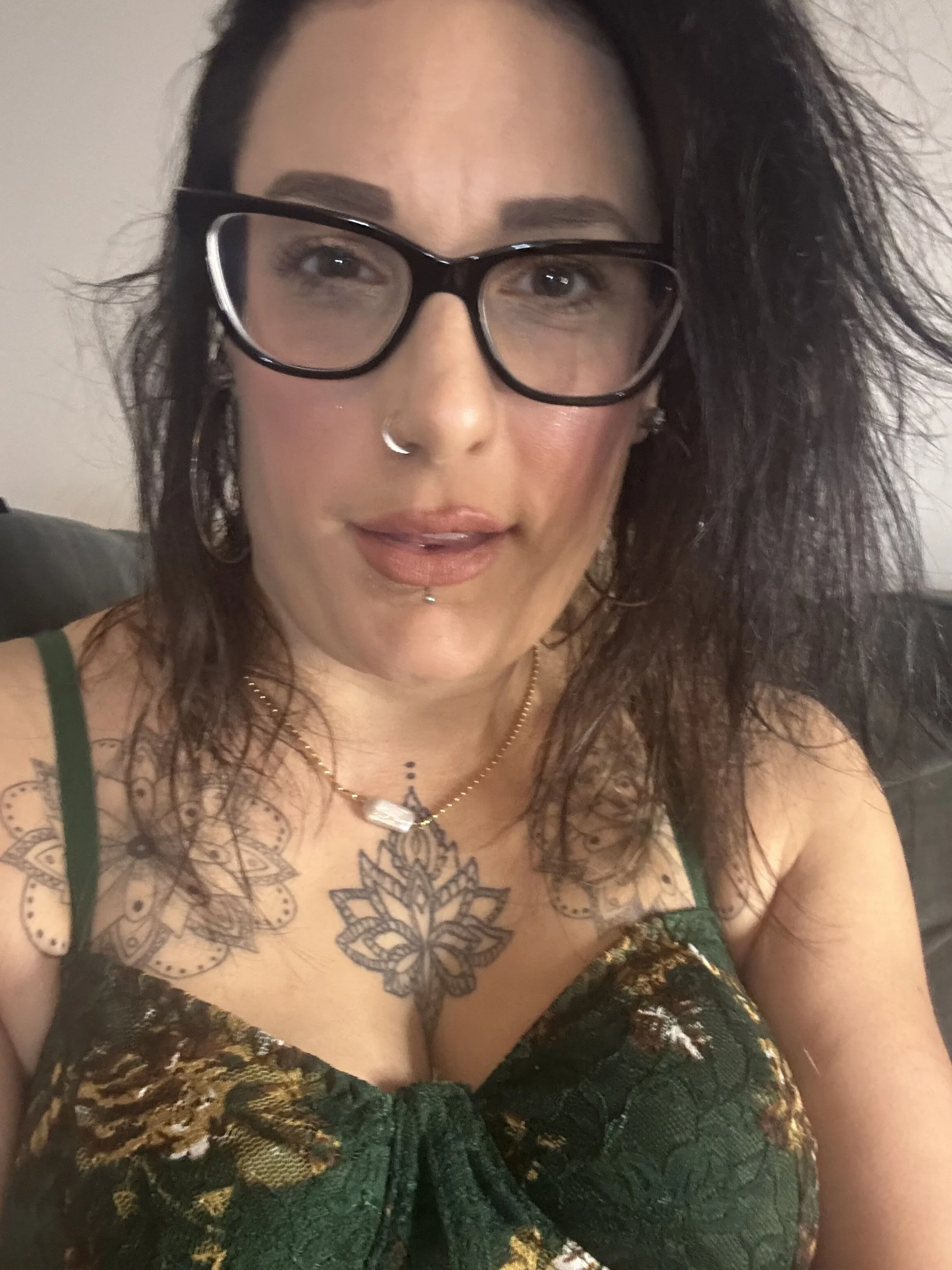 XXX Porn Photo of Nude Itsivybelle_filthymilfuk 4