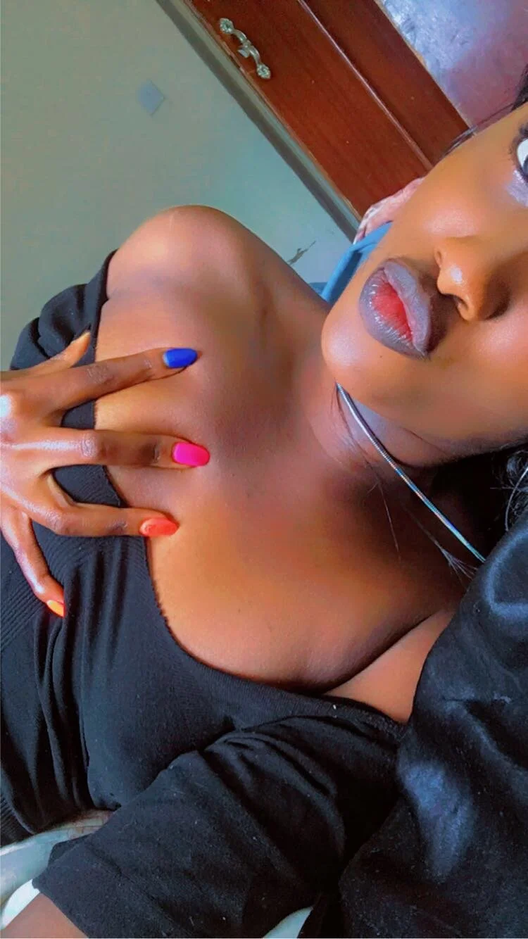 XXX Porn Photo of Nude Lola_Davis6 2
