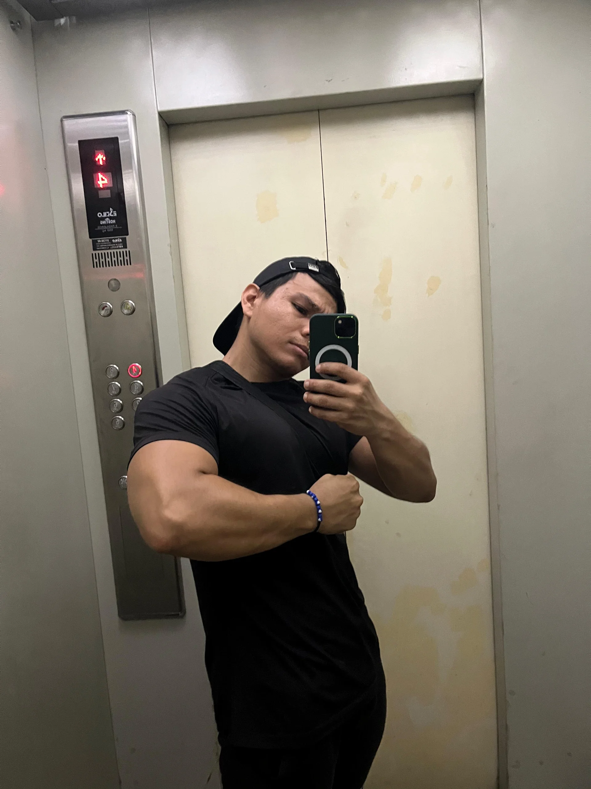 XXX Porn Photo of Nude RoyConstance 6