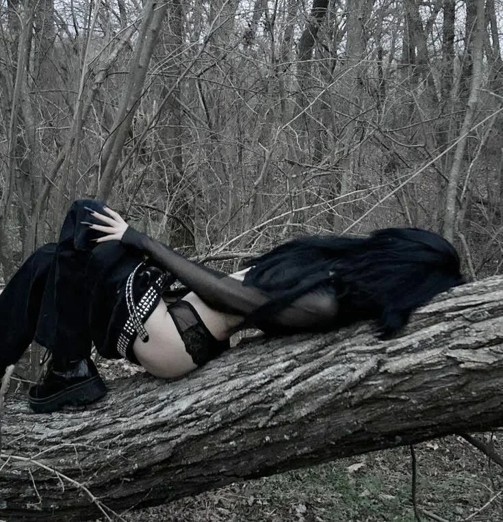 XXX Porn Photo of Nude FloodedThalwegg 2