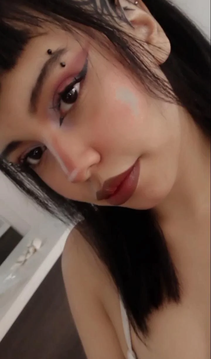 XXX Porn Photo of Nude AntonellaCooper_Pink 5