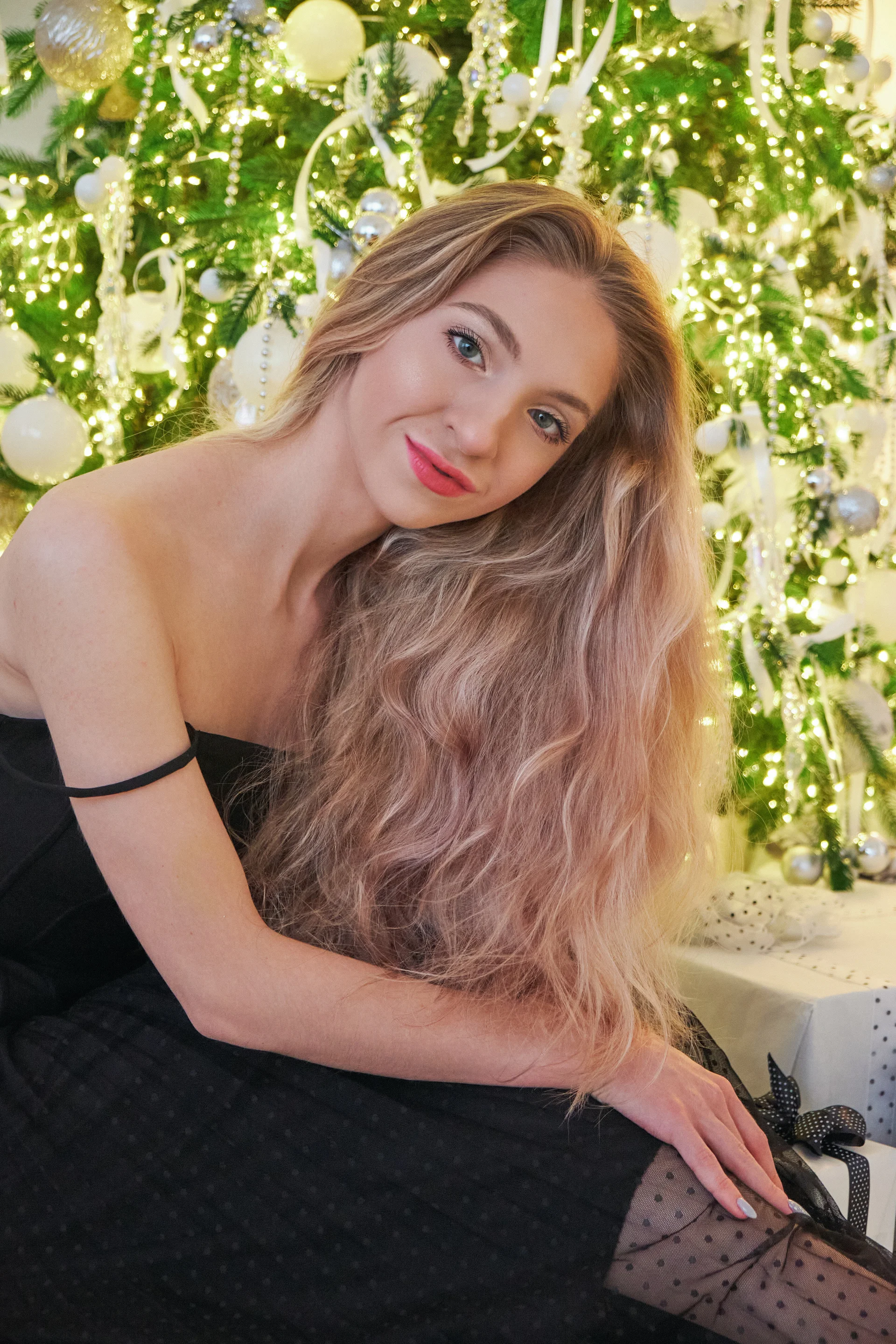 XXX Porn Photo of Nude Emilly_Hart 100