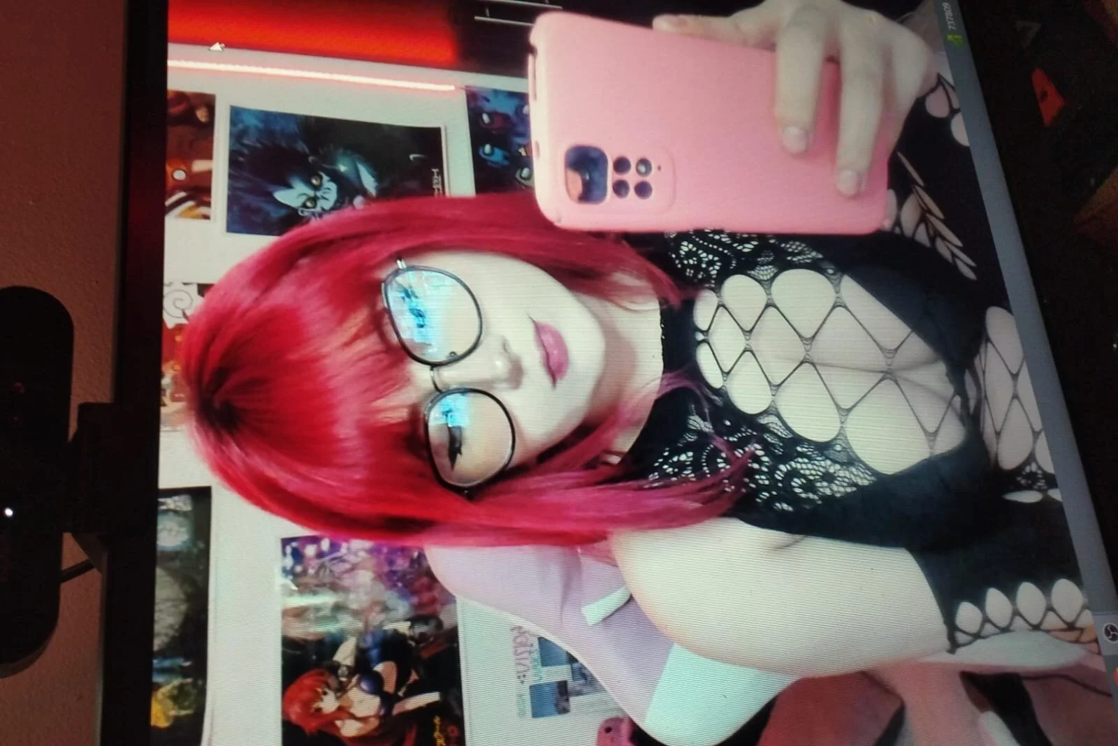 XXX Porn Photo of Nude avi_frost 30