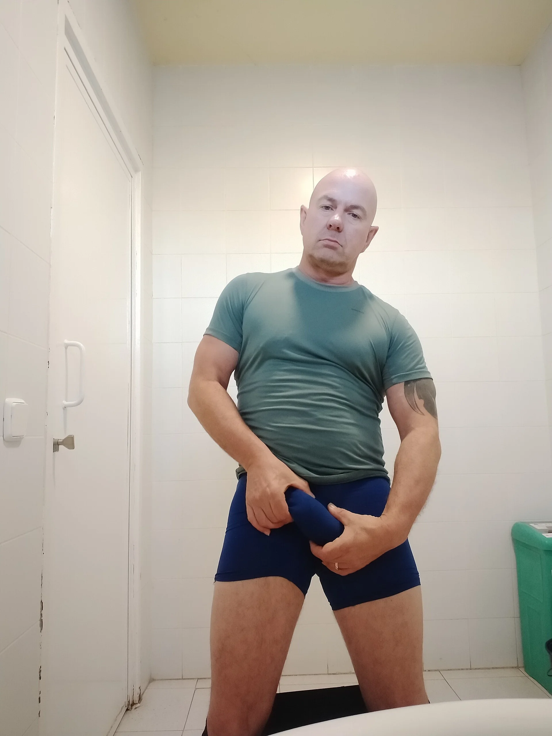 XXX Porn Photo of Nude ManlyPrisonGuy 9