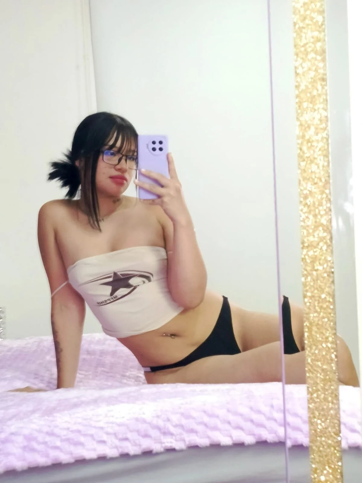 XXX Porn Photo of Nude Laila_GomezFox 2