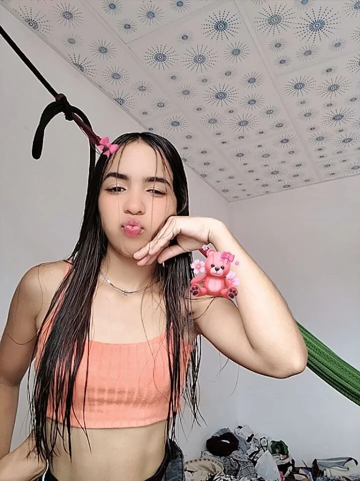 XXX Porn Photo of Nude skinnysofia18 35