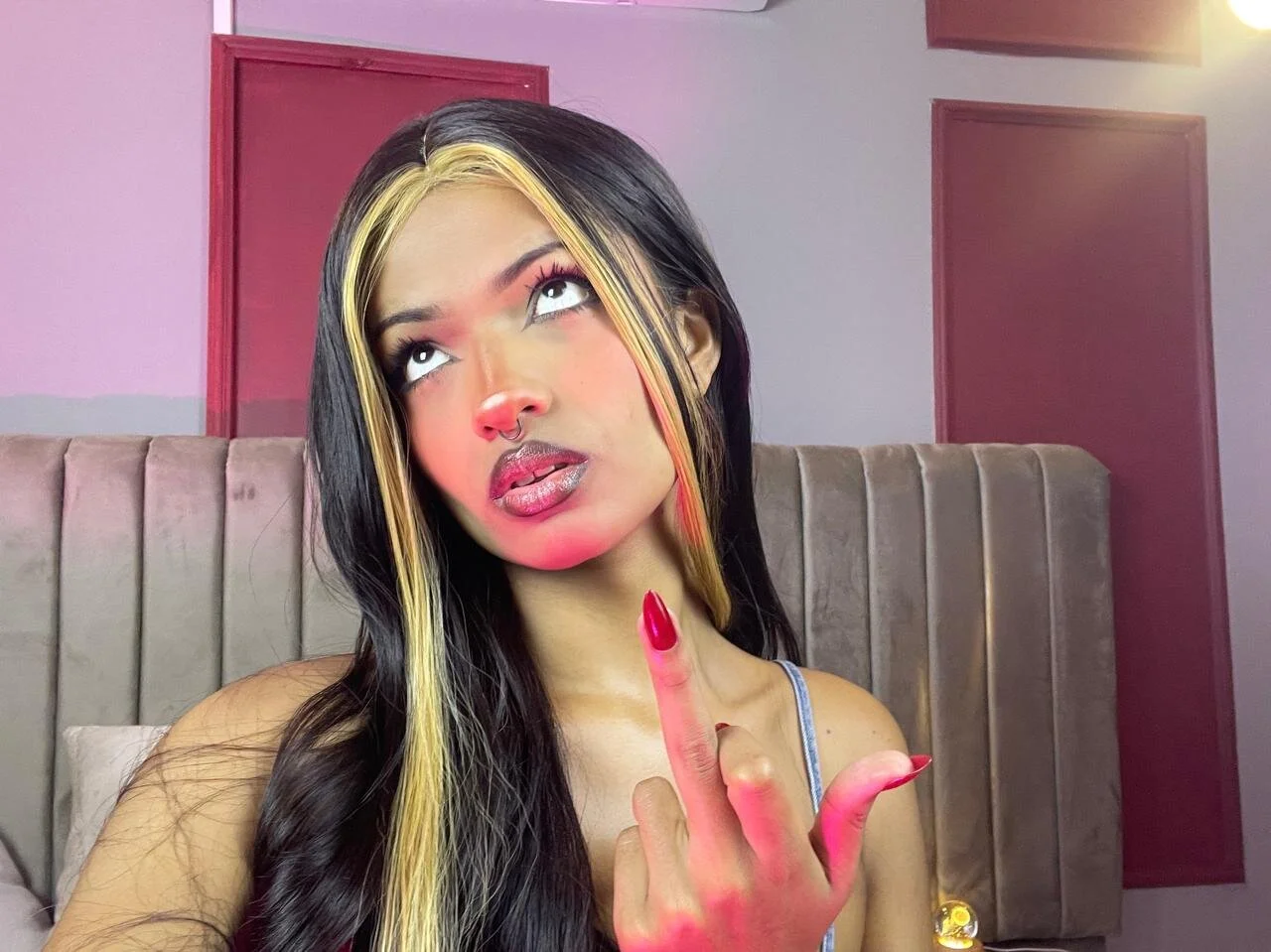 XXX Porn Photo of Nude miablanc_cr 26