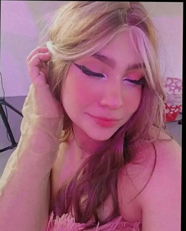XXX Porn Photo of Nude Salem_skyler_ 24