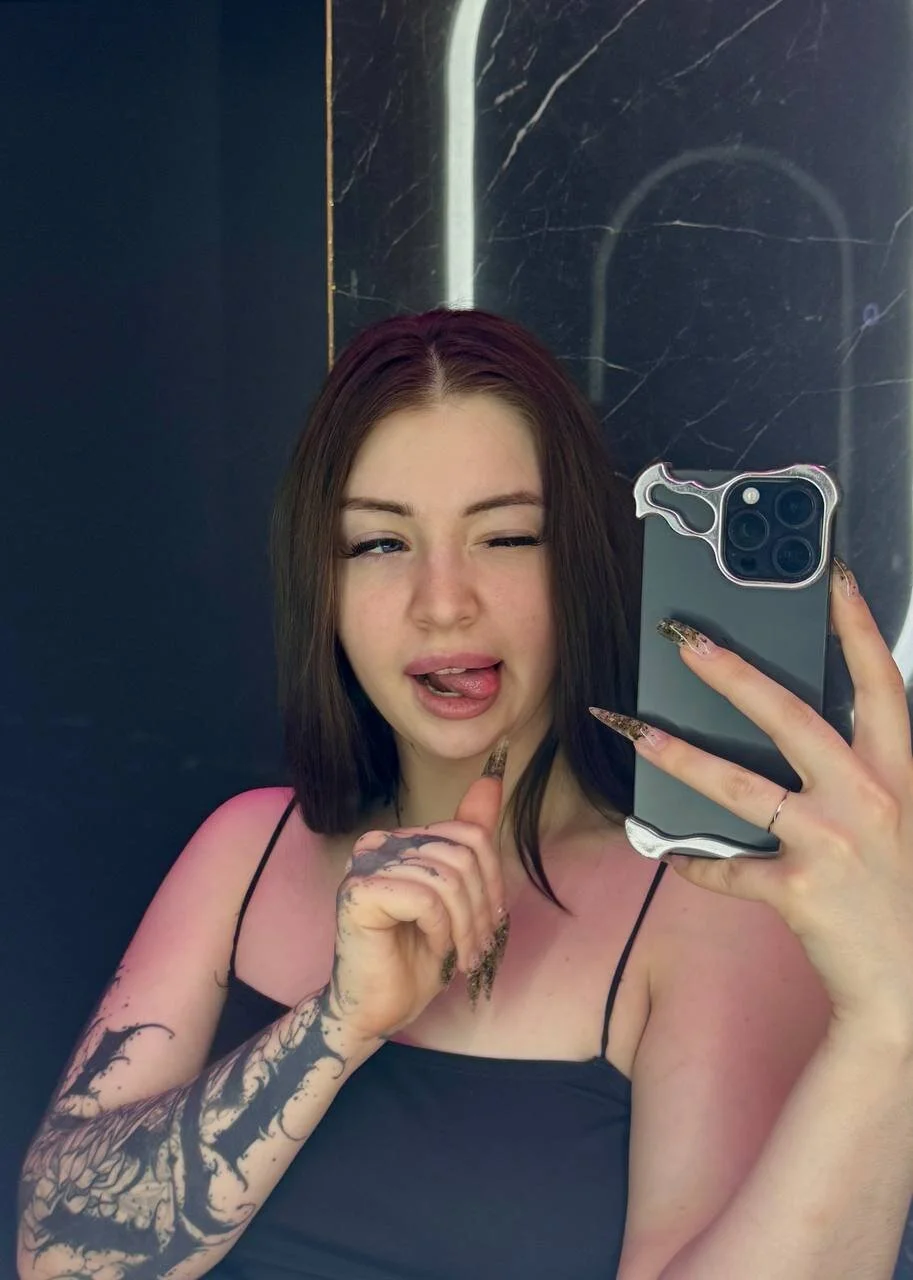 XXX Porn Photo of Nude honey_cherrry 11