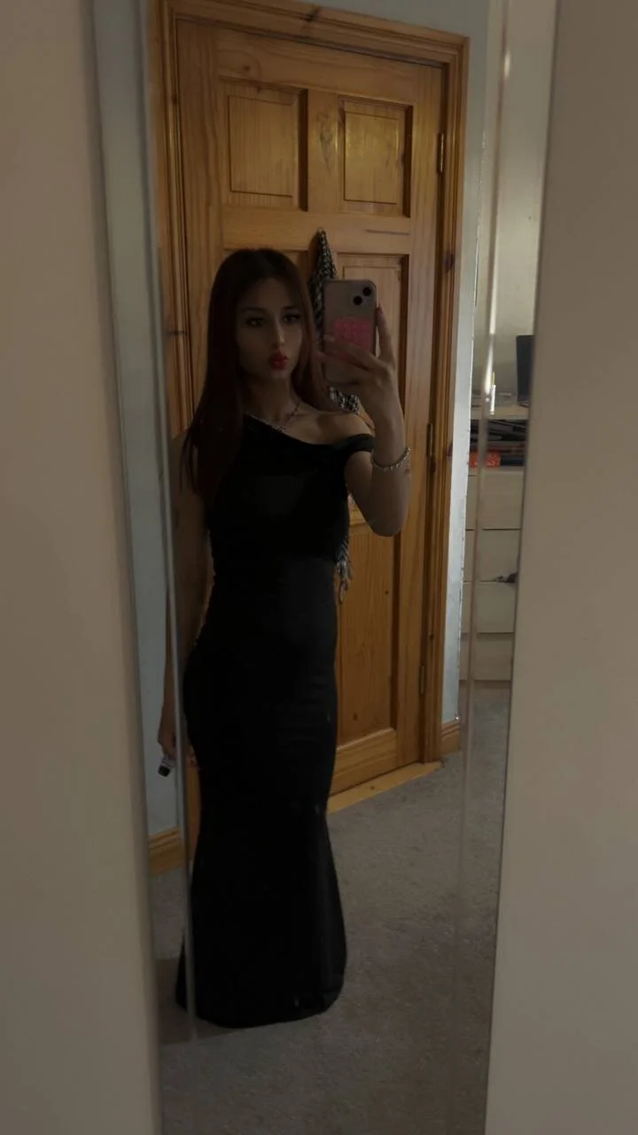 XXX Porn Photo of Nude NextDoorMolly 5