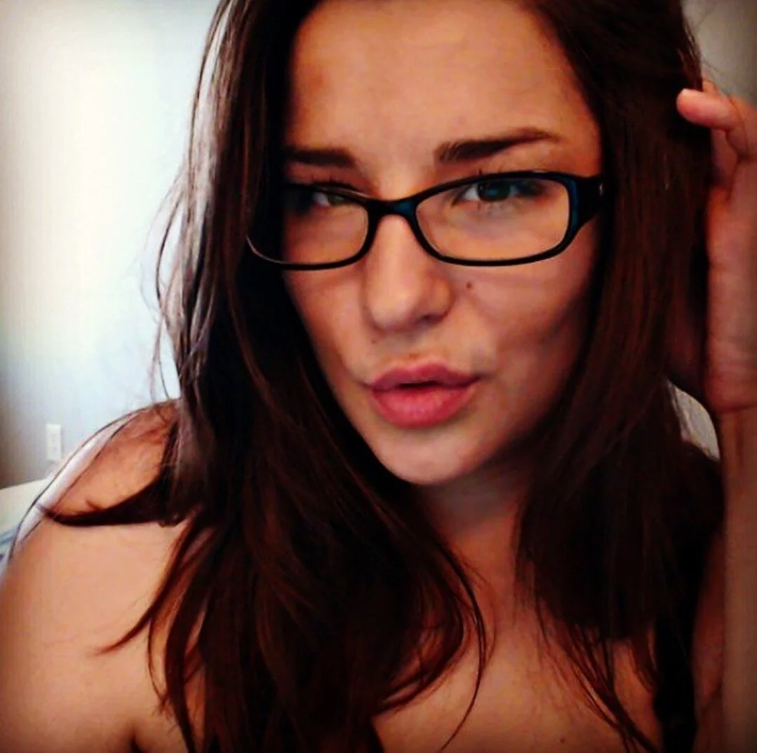 XXX Porn Photo of Nude JordinsBox 4