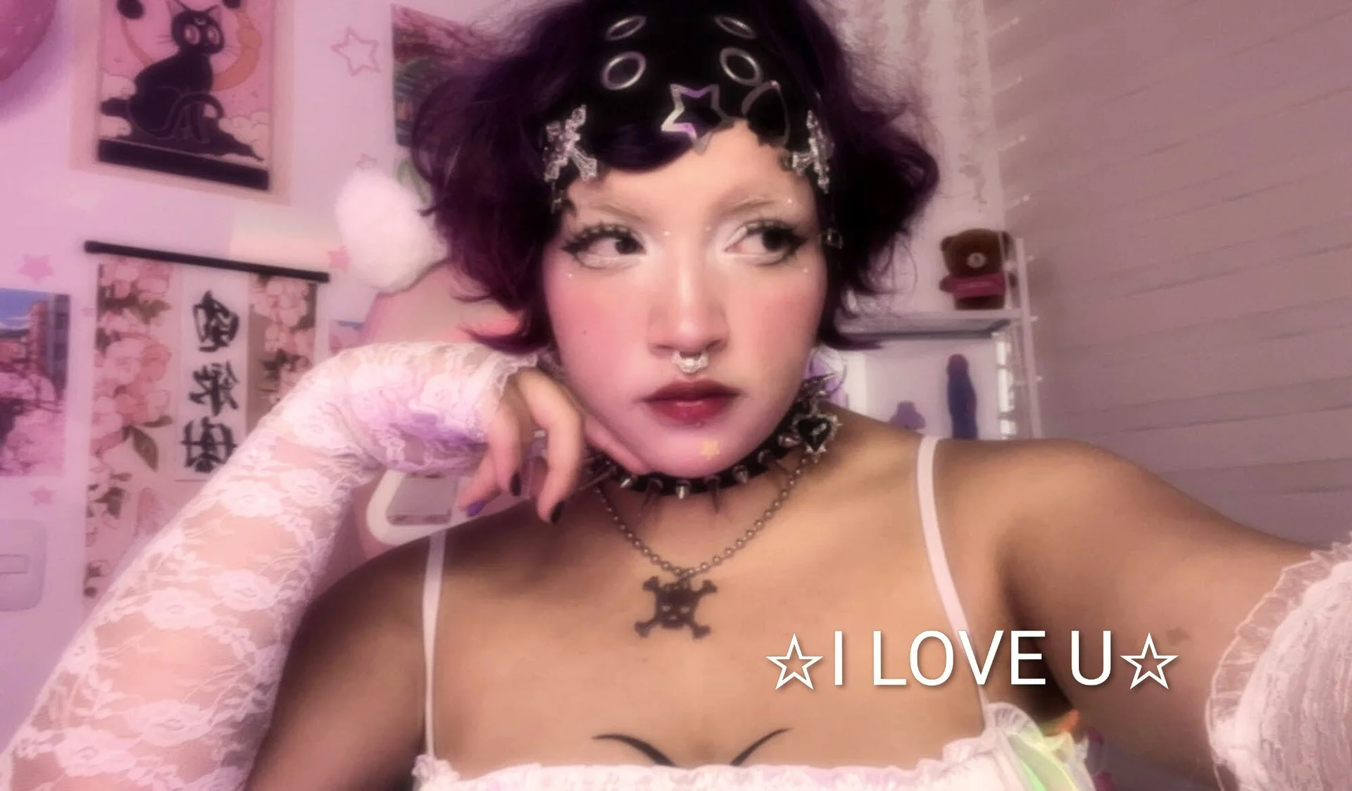 XXX Porn Photo of Nude Noisy_doll 2