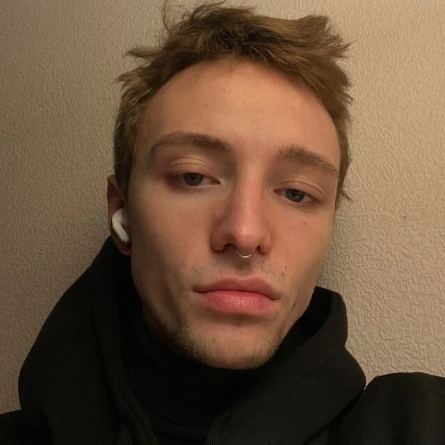 XXX Porn Photo of Nude Calvin_Polanski 3
