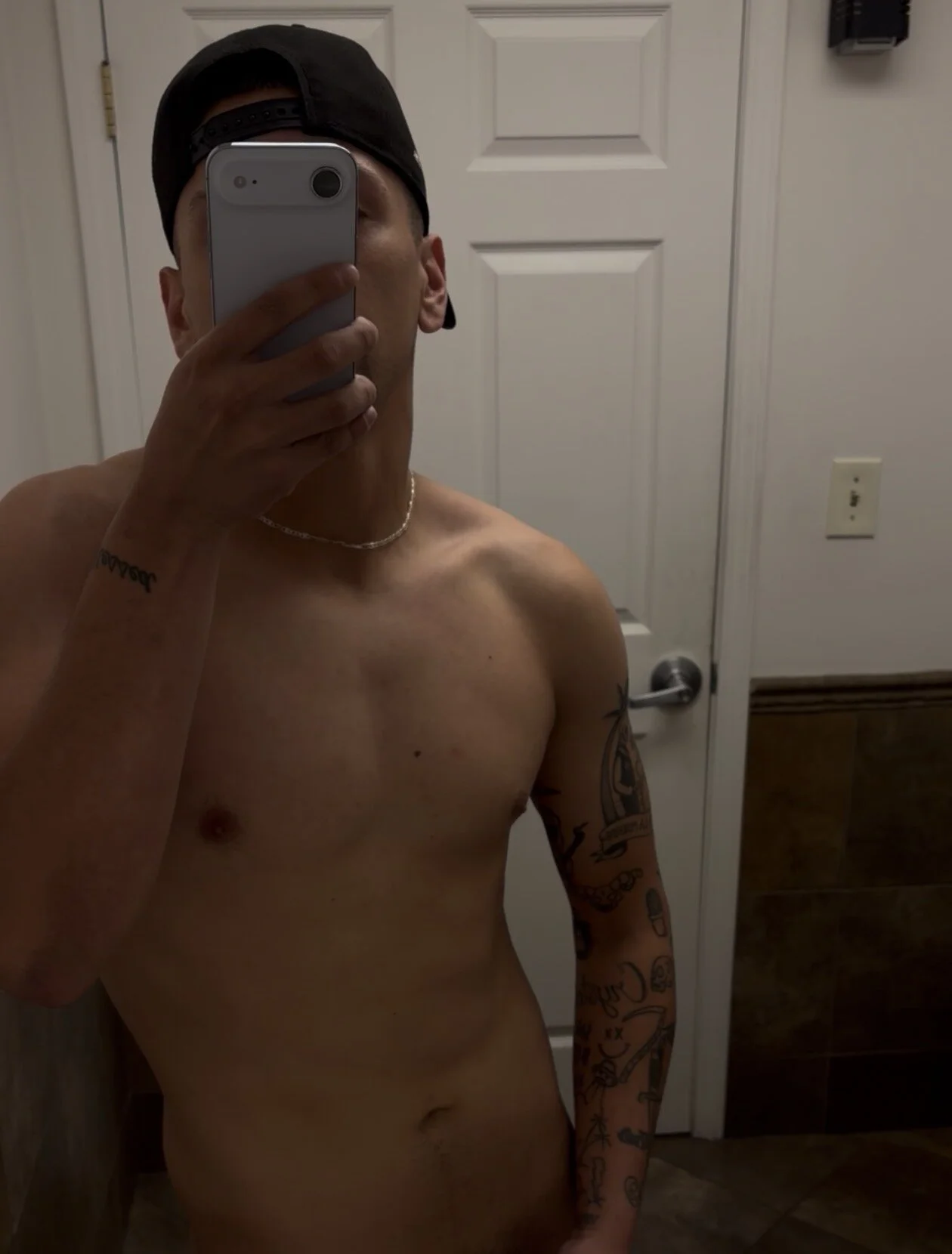 XXX Porn Photo of Nude jayjaybigg 1
