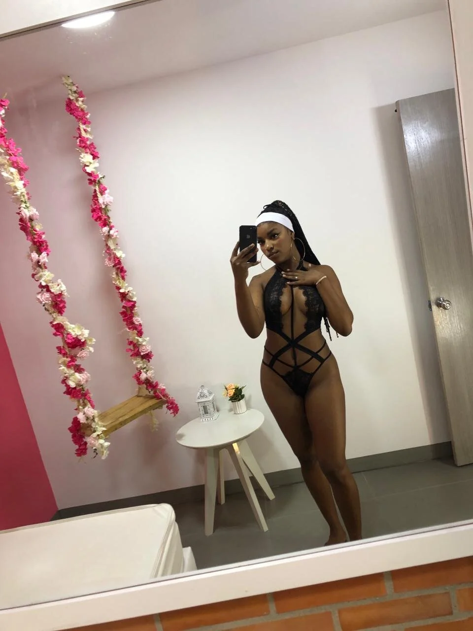 XXX Porn Photo of Nude malu_horny_69 19