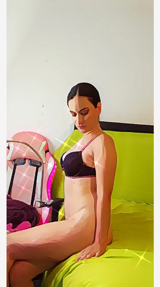 Ana_Squirty