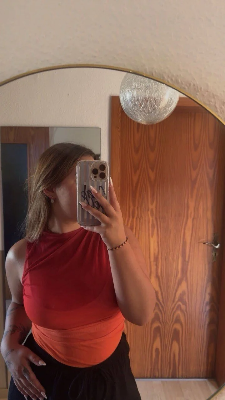 XXX Porn Photo of Nude Naomi-Klein 2