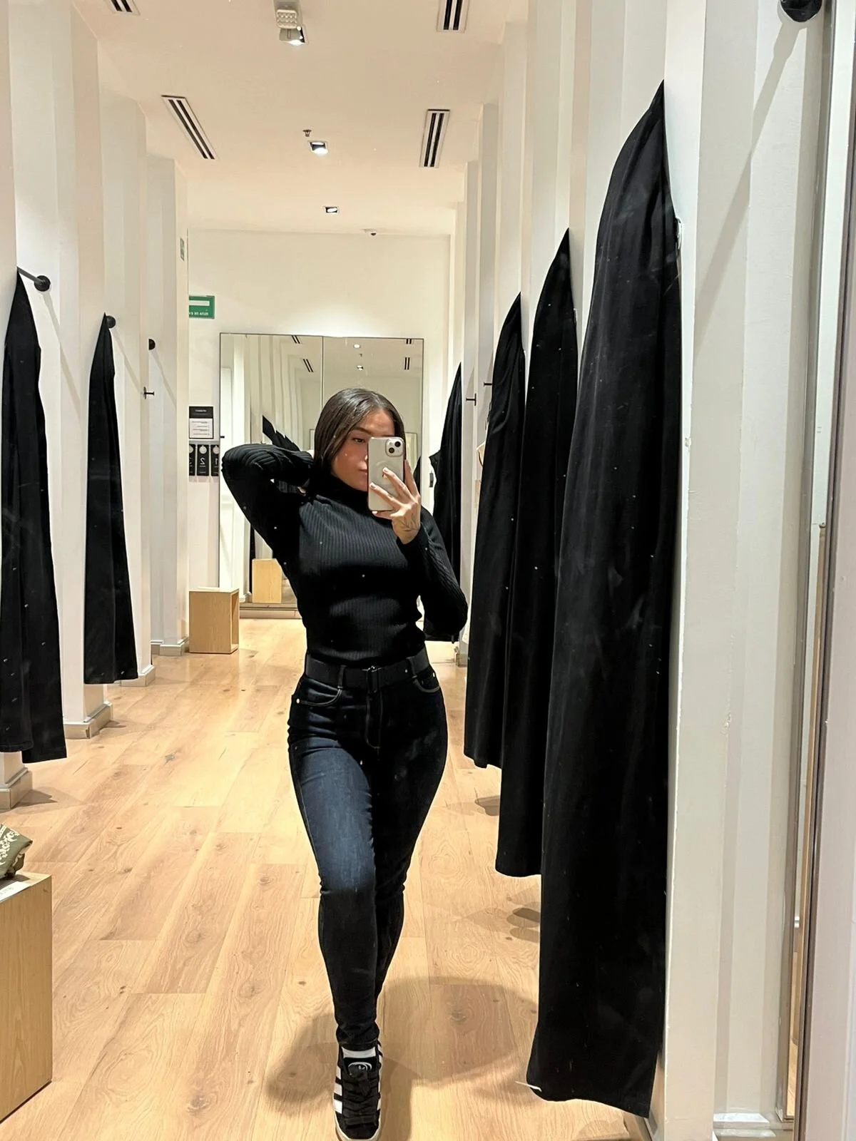 XXX Porn Photo of Nude Alyha_Cortes 26