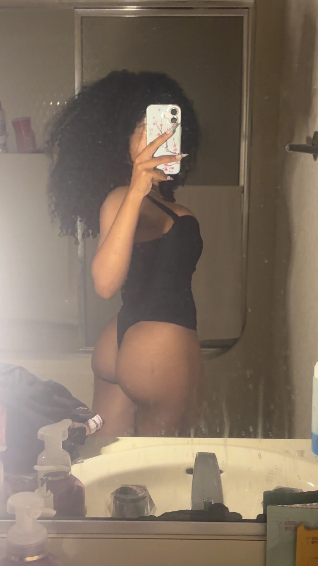 XXX Porn Photo of Nude lifeoftt_19xx 113