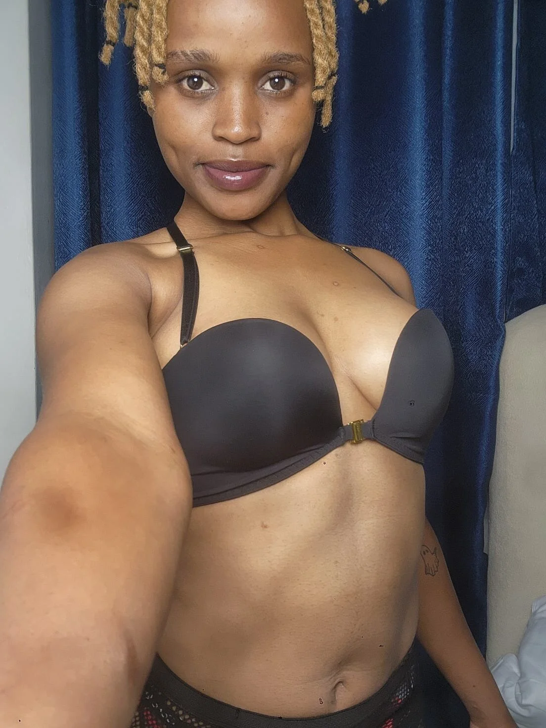XXX Porn Photo of Nude Tempting_Ebony 3