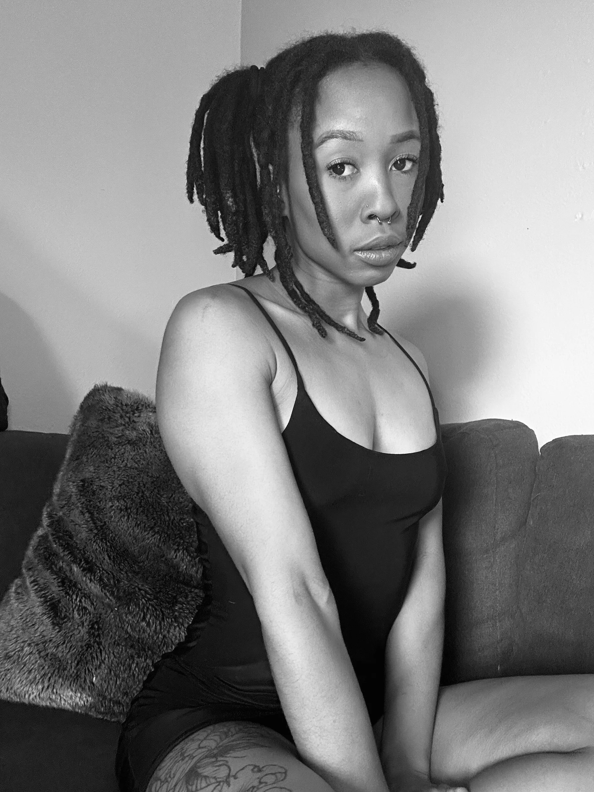 XXX Porn Photo of Nude thebrattygoddess 5