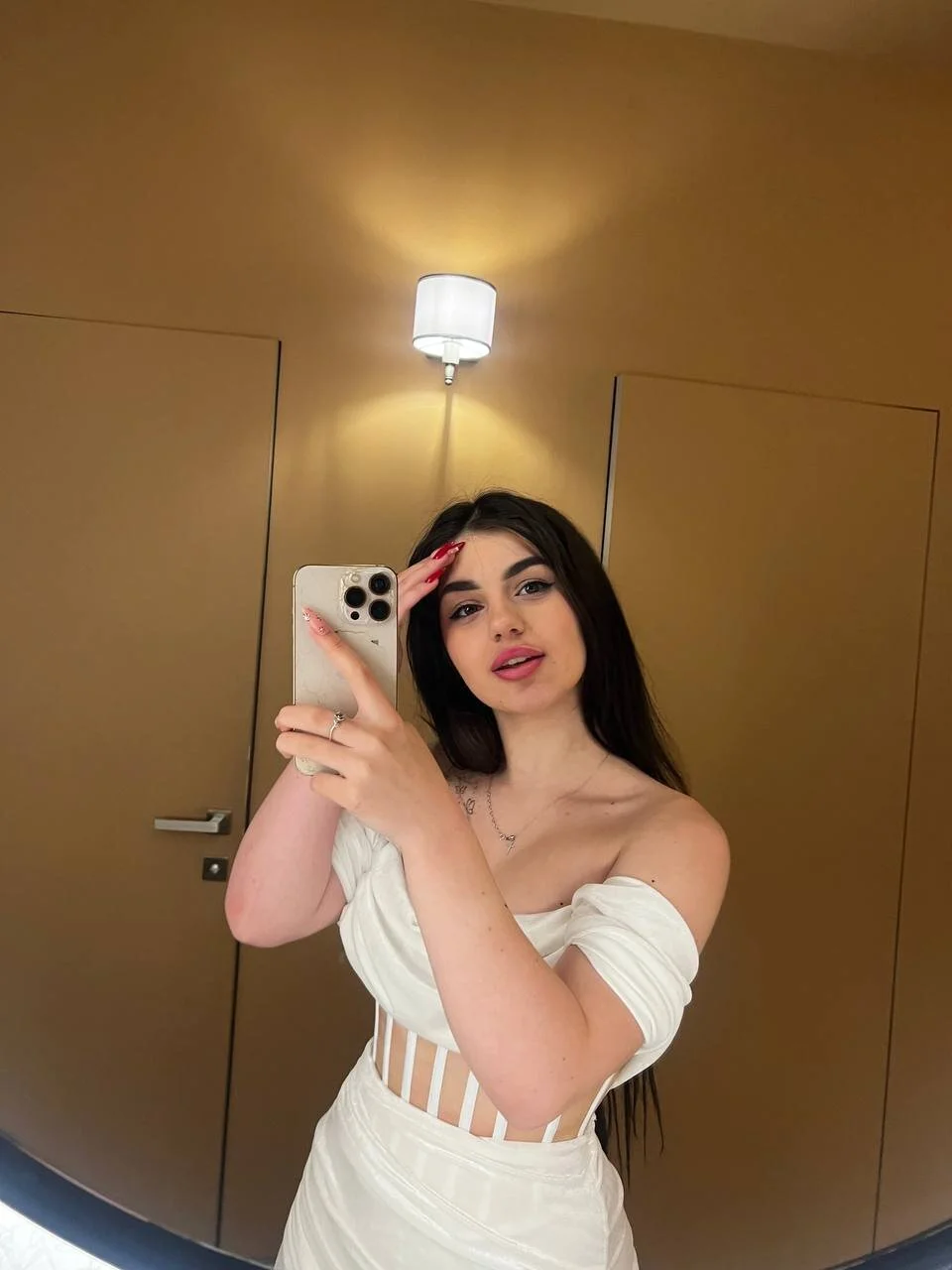 XXX Porn Photo of Nude HelenTiny 7