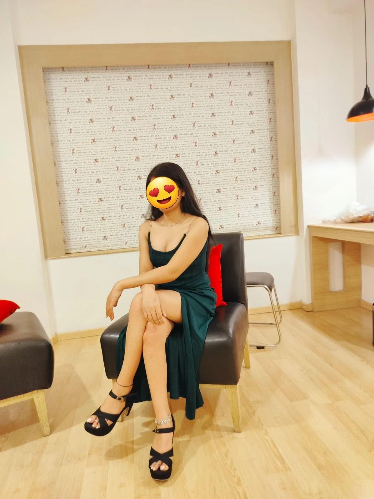 XXX Porn Photo of Nude KIARA_THE__QUEEN 2