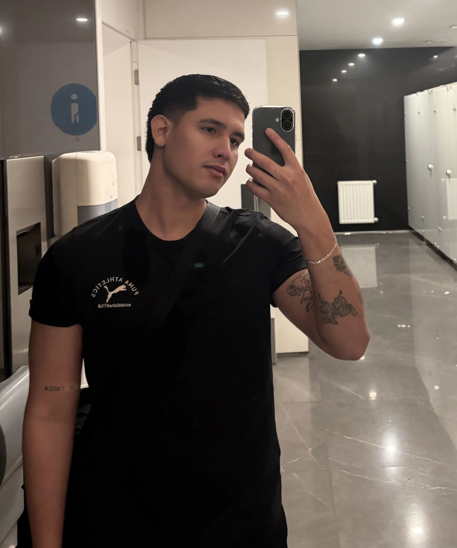XXX Porn Photo of Nude Lucasgonxalex 7