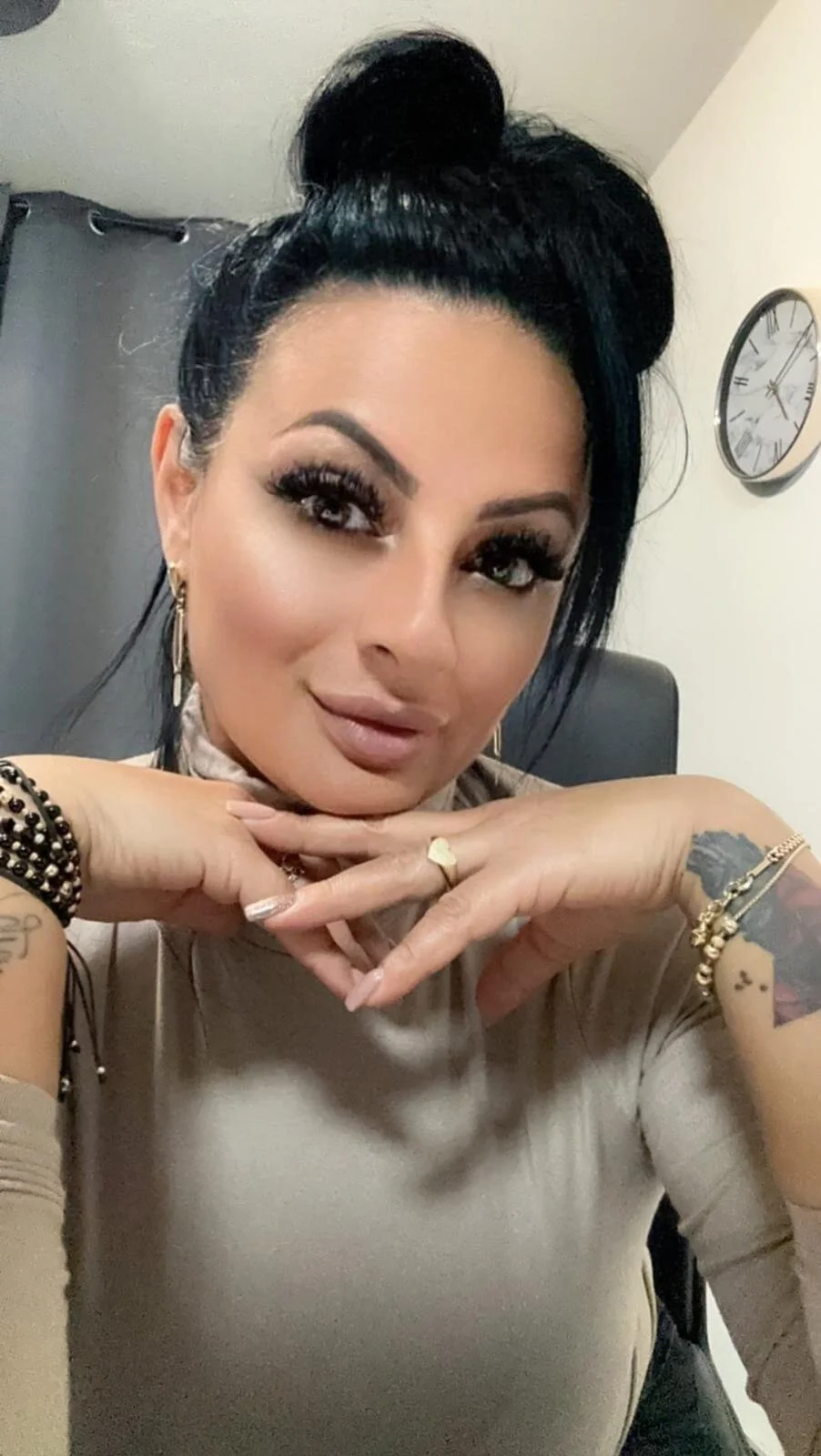 XXX Porn Photo of Nude VixenSelena 4