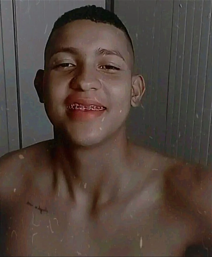 XXX Porn Photo of Nude Oscar00128 3