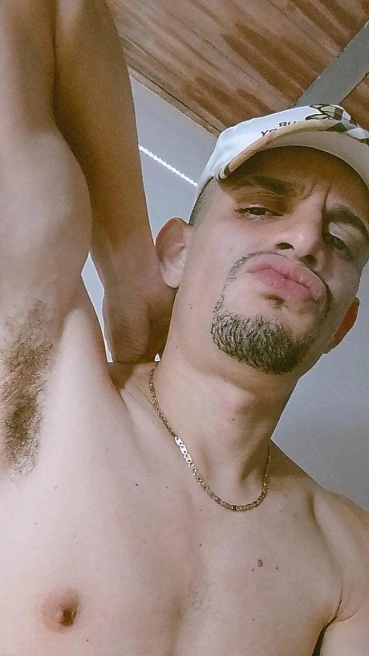 XXX Porn Photo of Nude Latin26cm 13