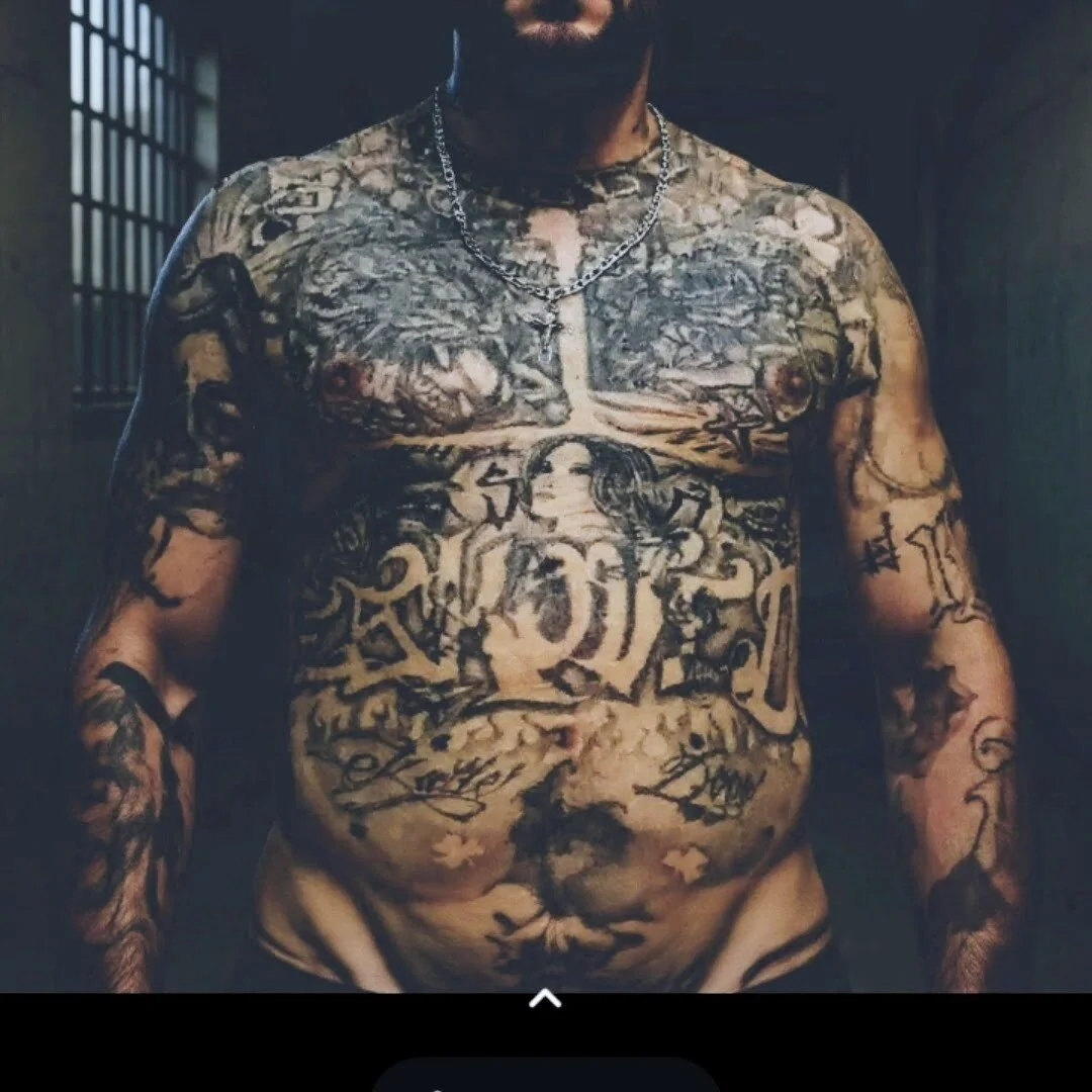 XXX Porn Photo of Nude MrTattoosCholo 1