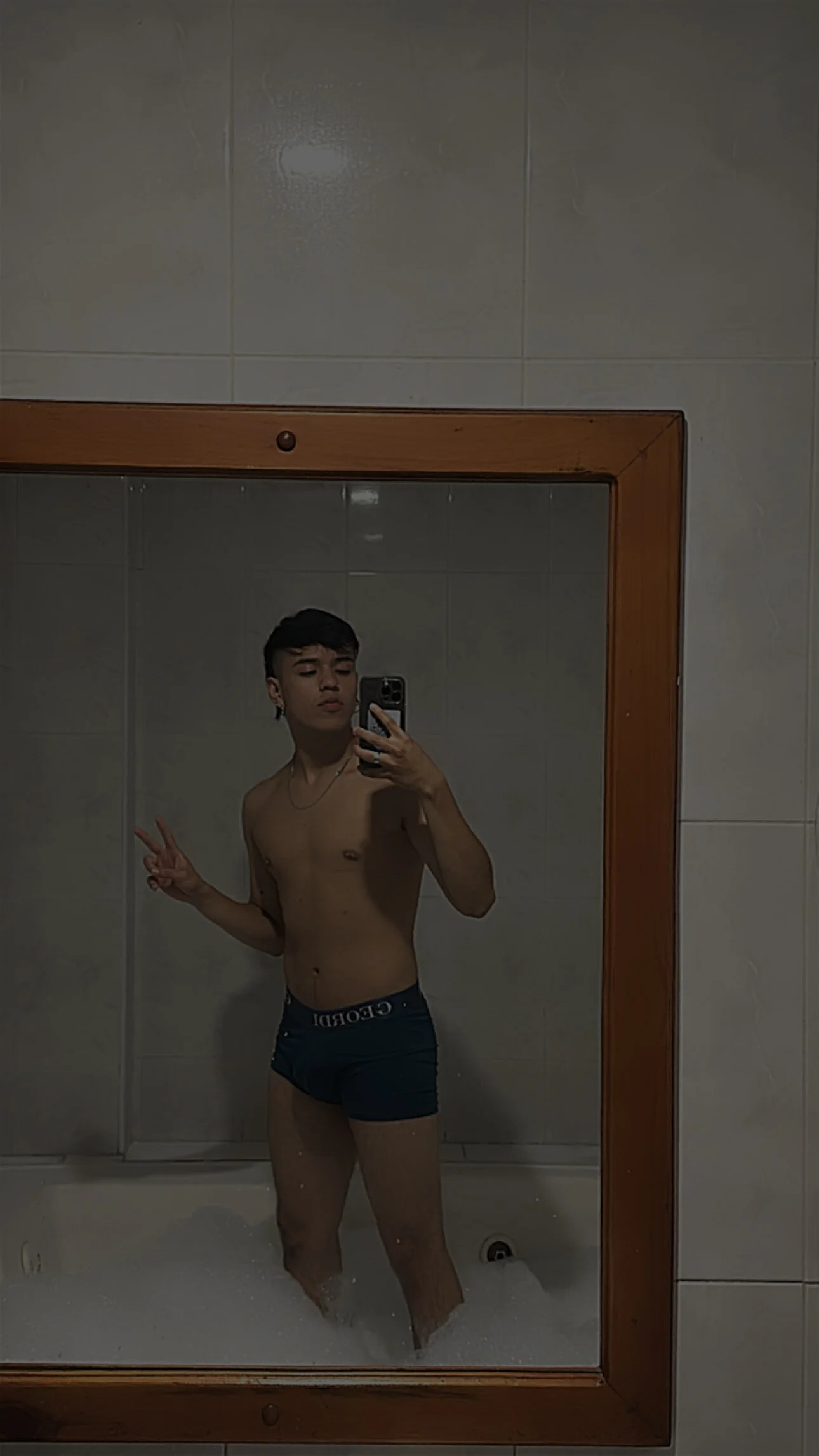 XXX Porn Photo of Nude Tuenkim_ 4