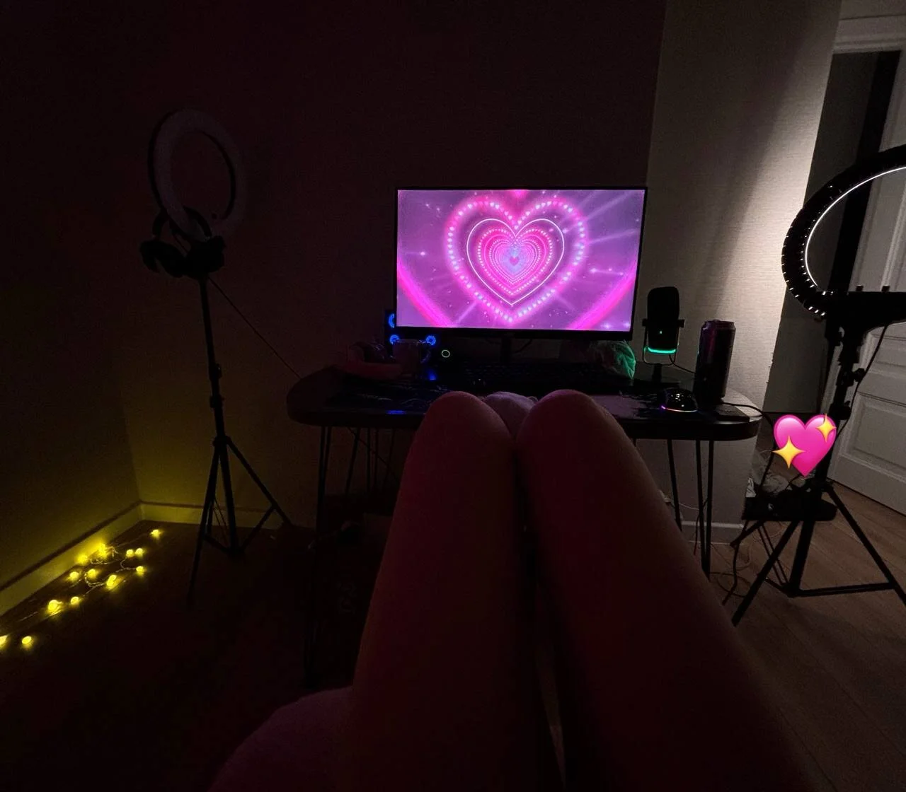 XXX Porn Photo of Nude lilpsycho1337 1