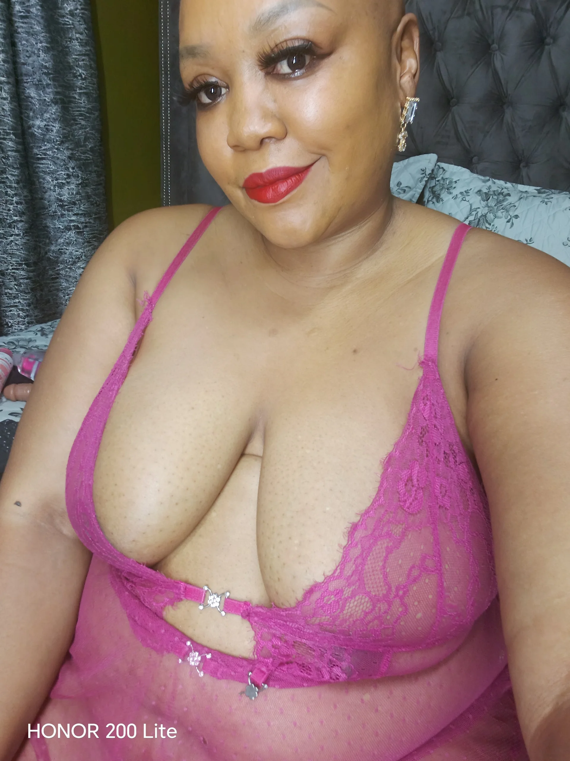 XXX Porn Photo of Nude Queenxxxjesy 2