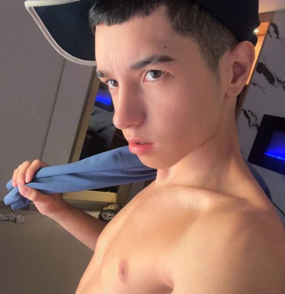 XXX Porn Photo of Nude Dallen_Grant 34