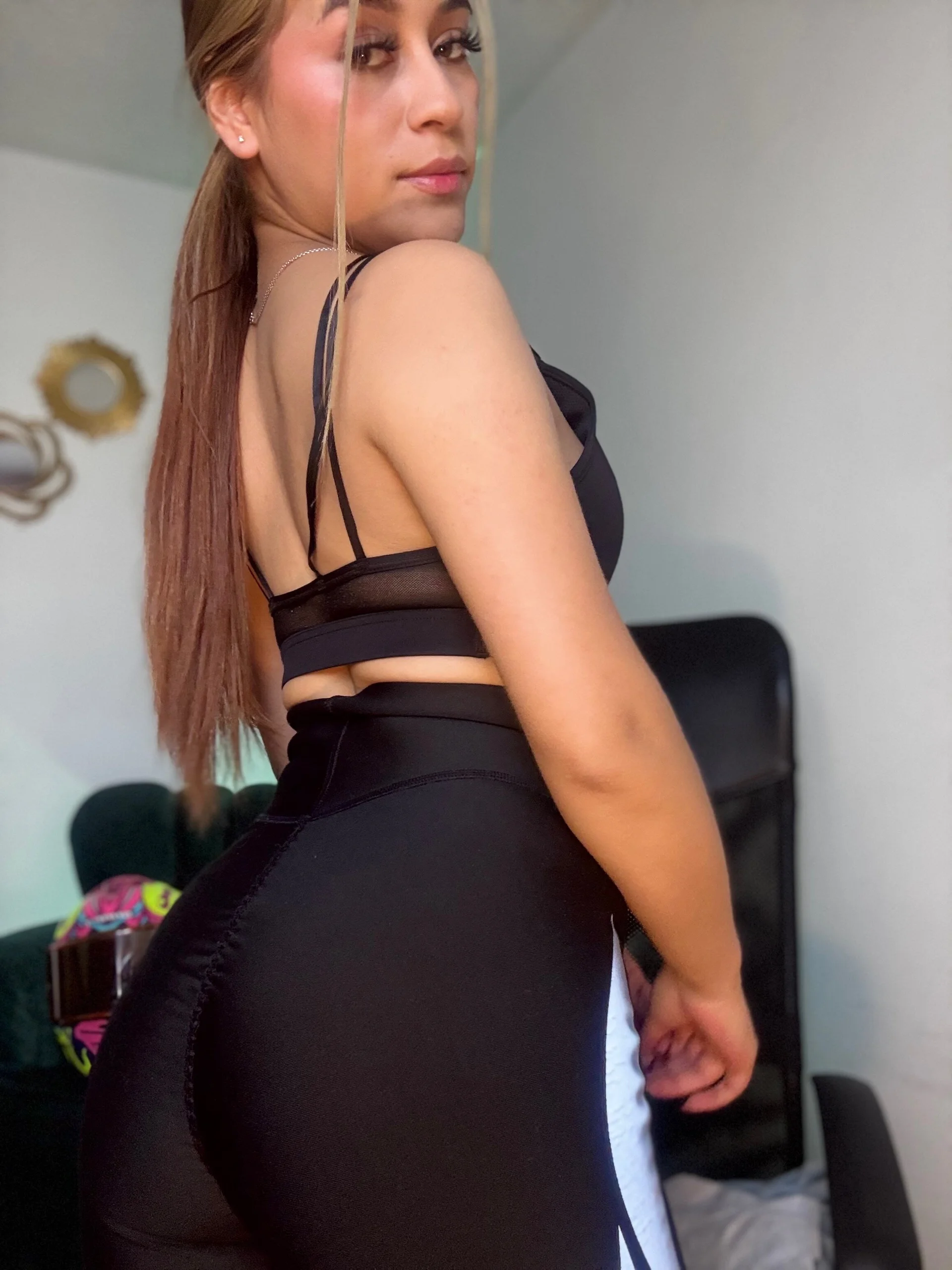 XXX Porn Photo of Nude aliss_ev 70