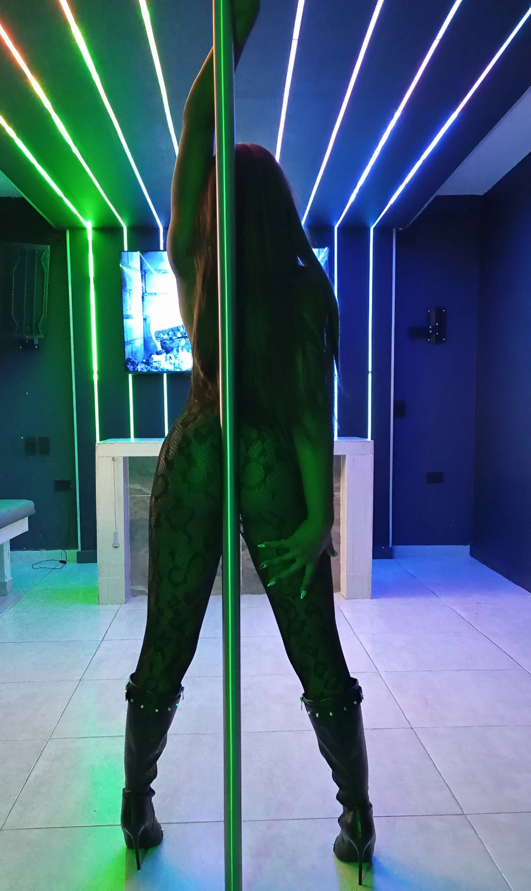 XXX Porn Photo of Nude melody_paris 46