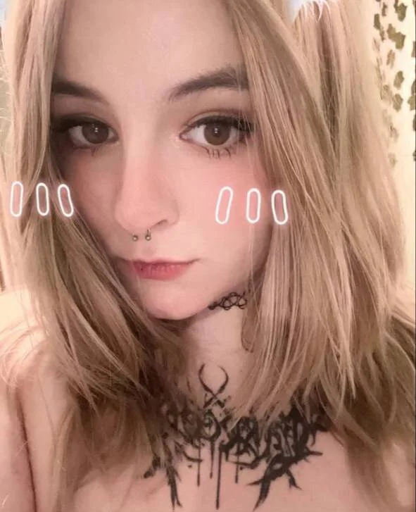 XXX Porn Photo of Nude Kira_Kuronero 1