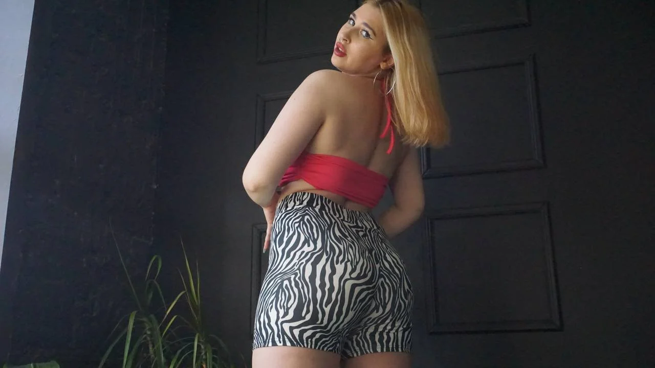 XXX Porn Photo of Nude Alice___Rose 18