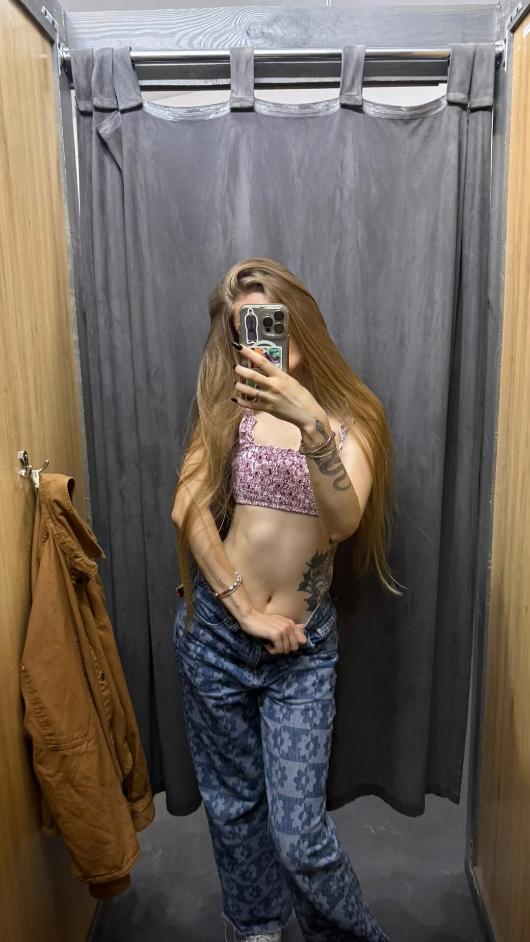XXX Porn Photo of Nude Adell_Love 6