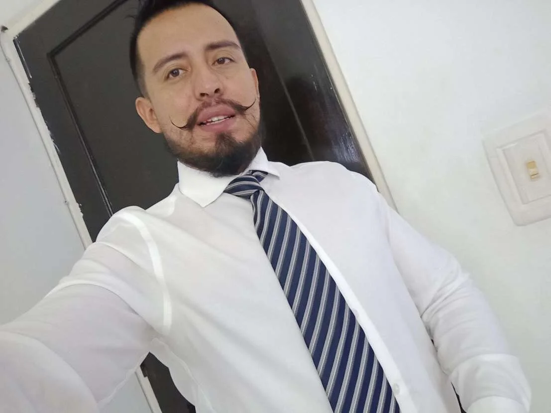 XXX Porn Photo of Nude KalethBigDick 600
