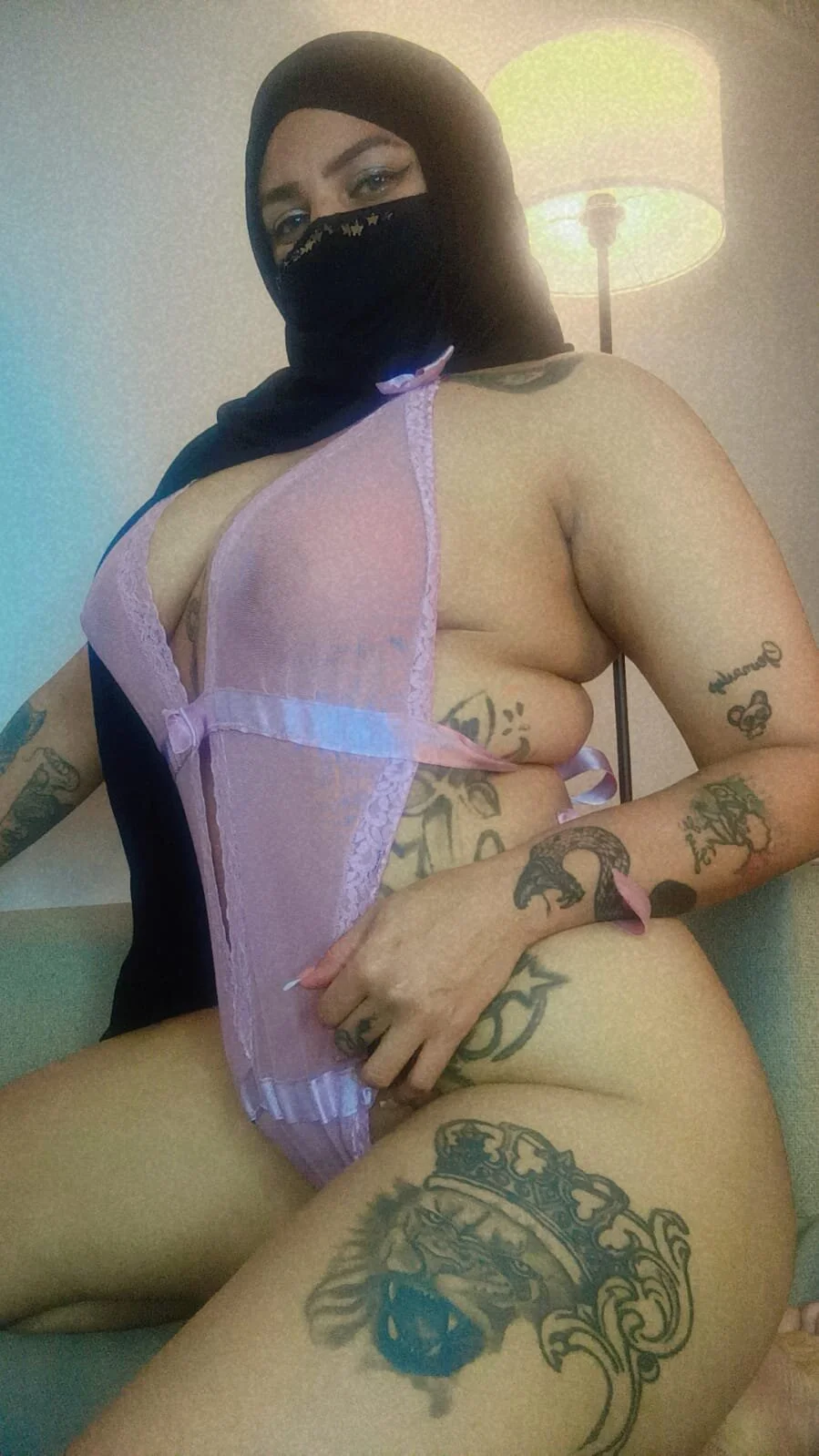 XXX Porn Photo of Nude zully_arab 60