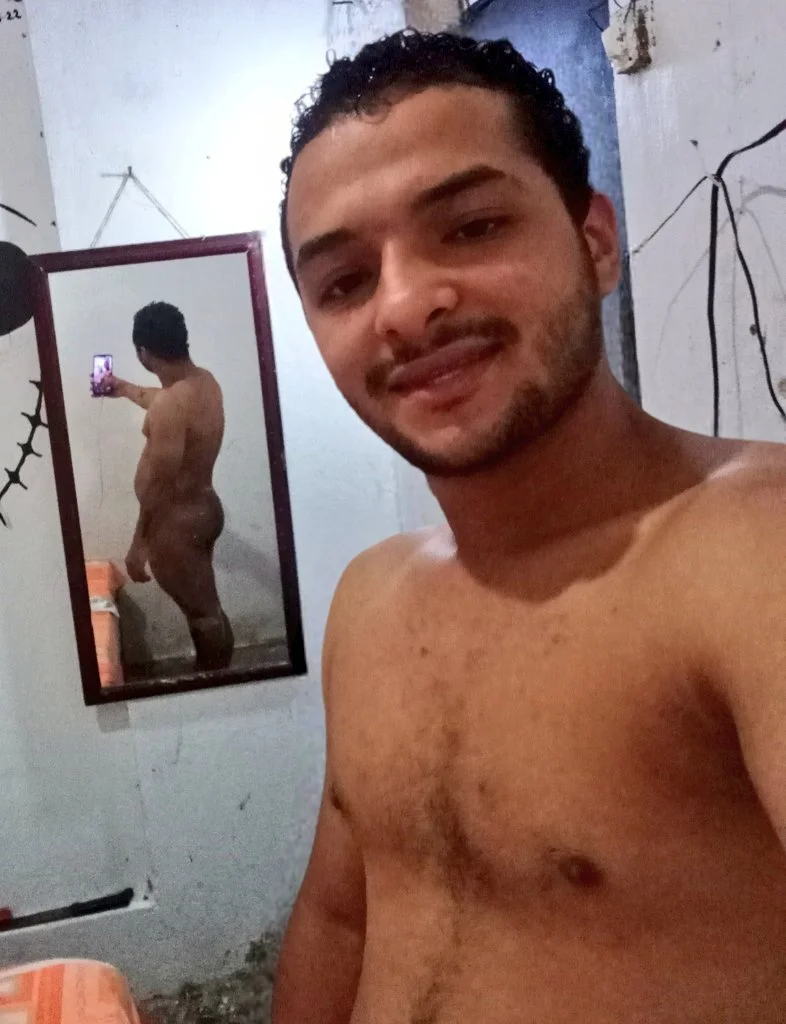 XXX Porn Photo of Nude lilo_stick 4