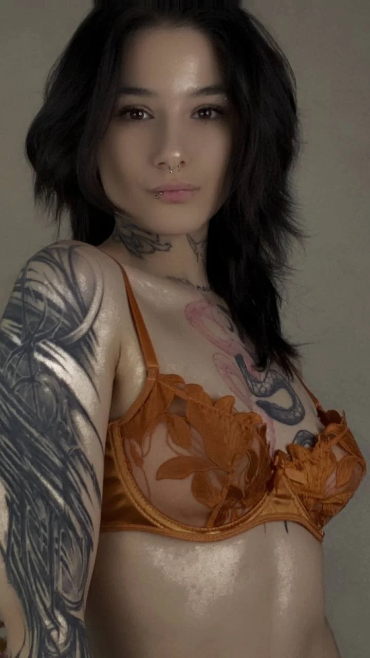 XXX Porn Photo of Nude Marceline_correl 4