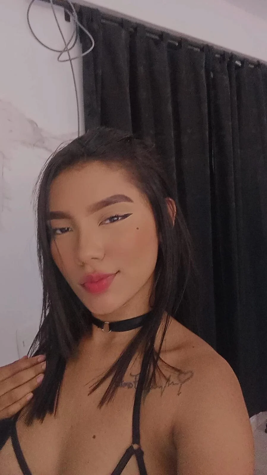 XXX Porn Photo of Nude AbellaDannger 14
