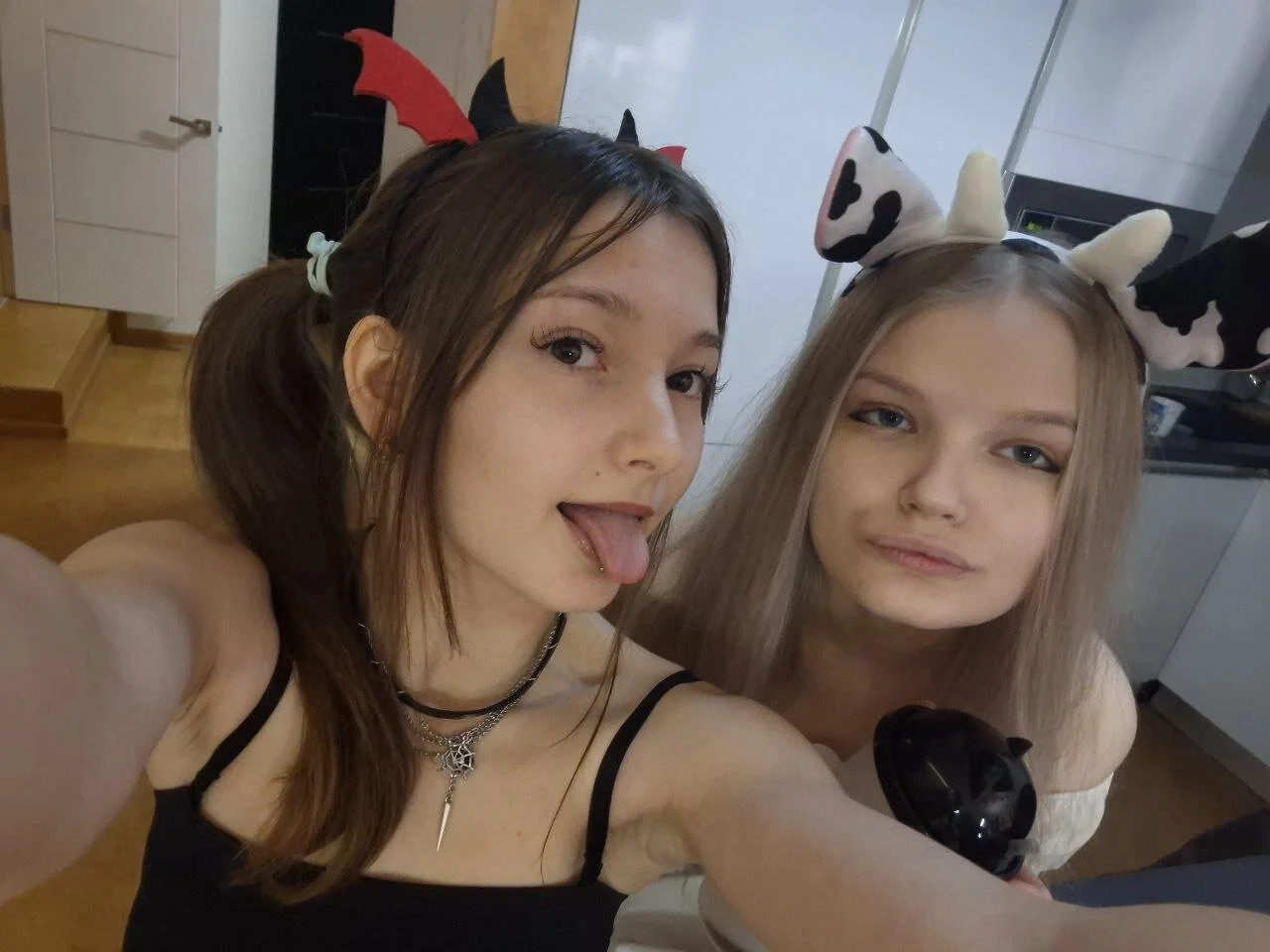 XXX Porn Photo of Nude DongMolt 193
