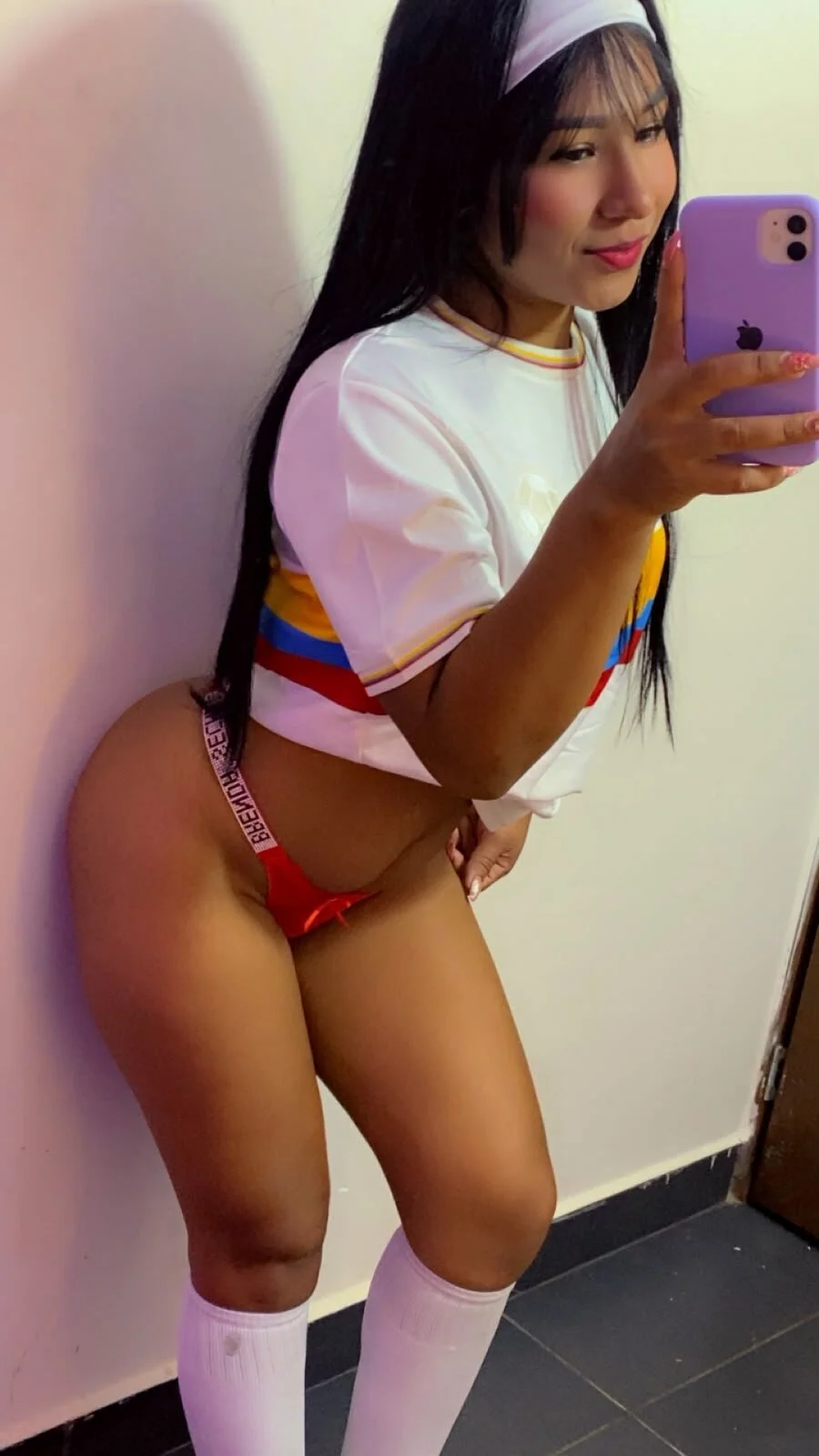 XXX Porn Photo of Nude Daphne___ 24